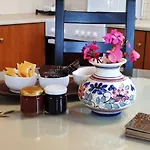 Vozas - Traditional With Great View Tragaki