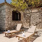 Vozas - Traditional With Great View Villa