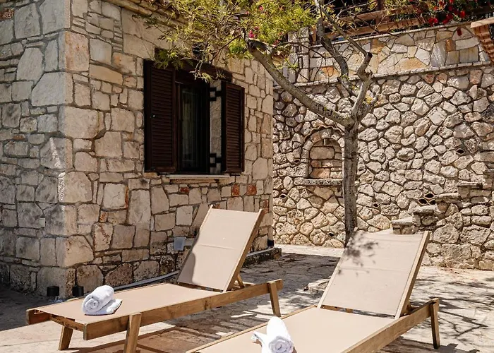 Vozas - Traditional With Great View Villa