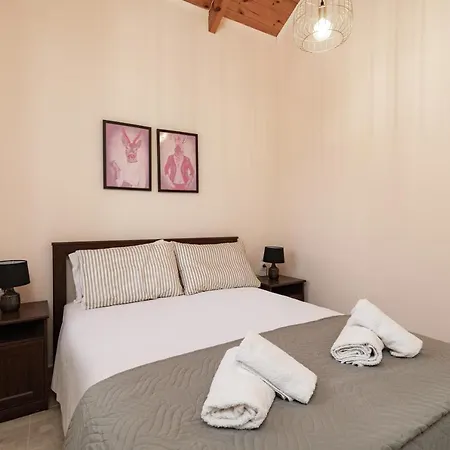 Vozas - Traditional With Great View * Tragaki