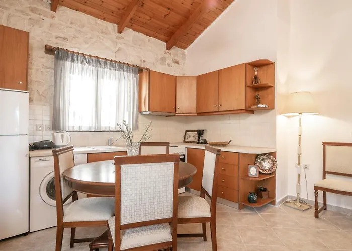 Vozas - Traditional With Great View Villa